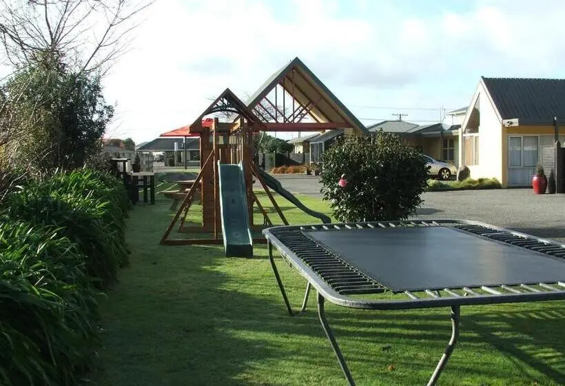 デラックススタジオ, Mount View Motel Hawera
