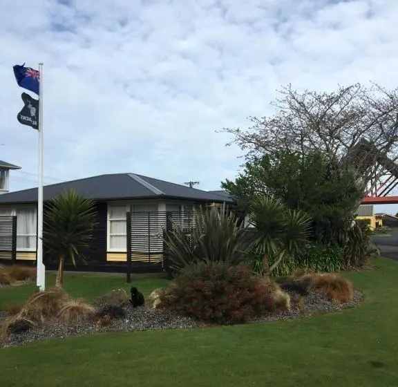 デラックススタジオ, Mount View Motel Hawera