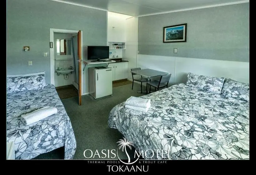 スタンダードスタジオ, Oasis Motel & Holiday Park Turangi