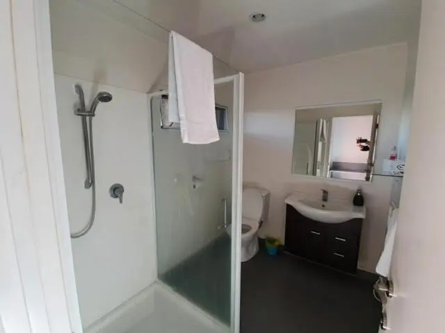 スタンダードスタジオ, Oasis Motel & Holiday Park Turangi