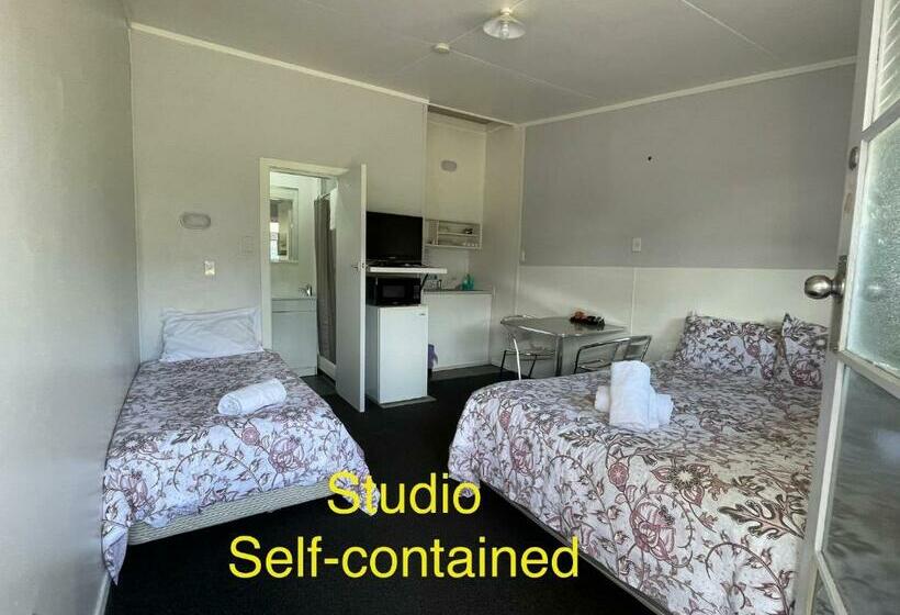 חדר סטודיו סטנדרד, Oasis Motel & Holiday Park Turangi