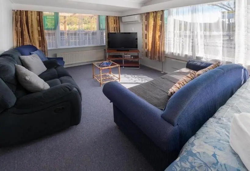 シャレー1寝室, Oasis Motel & Holiday Park Turangi