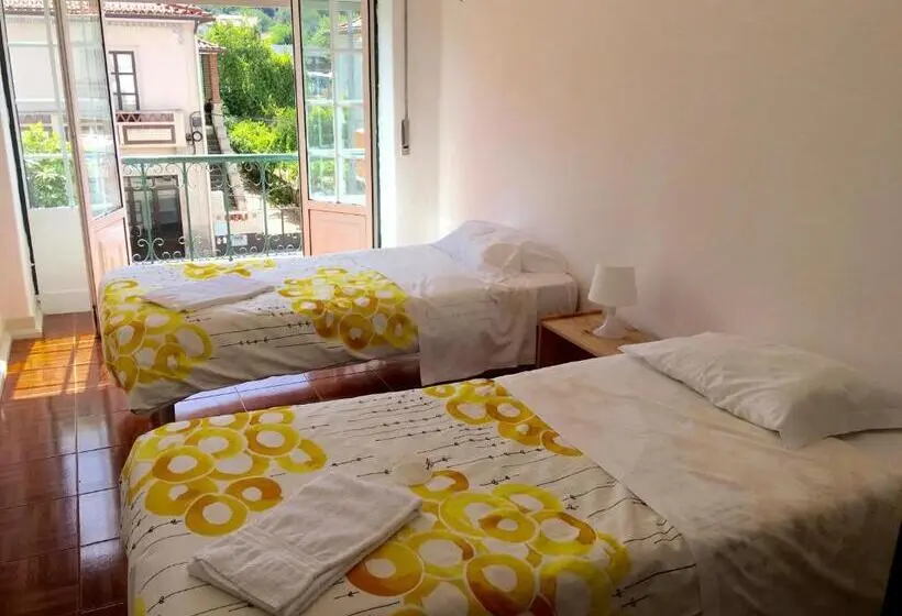バス共有のスタンダードルーム, Residencial Avenida Hostel