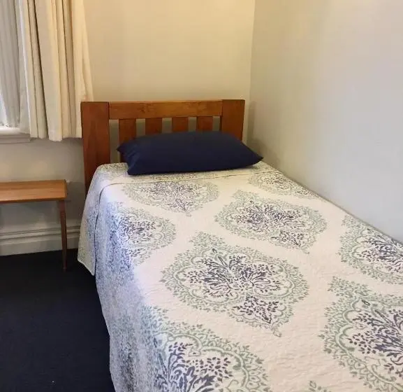 Economy Yhden Hengen Huone, Tripinn Motel & Share Accommodation