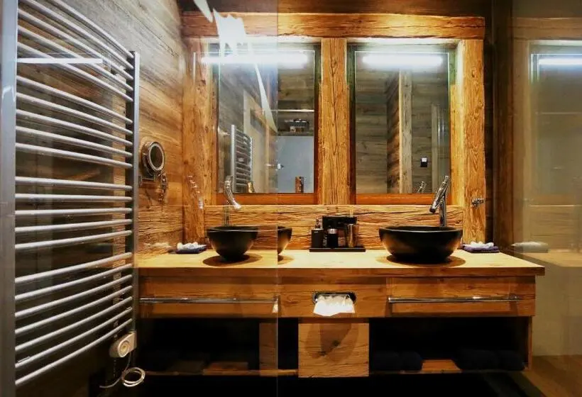 اتاق لوکس با بالکن, Amber Ski In/out Hotel & Spa