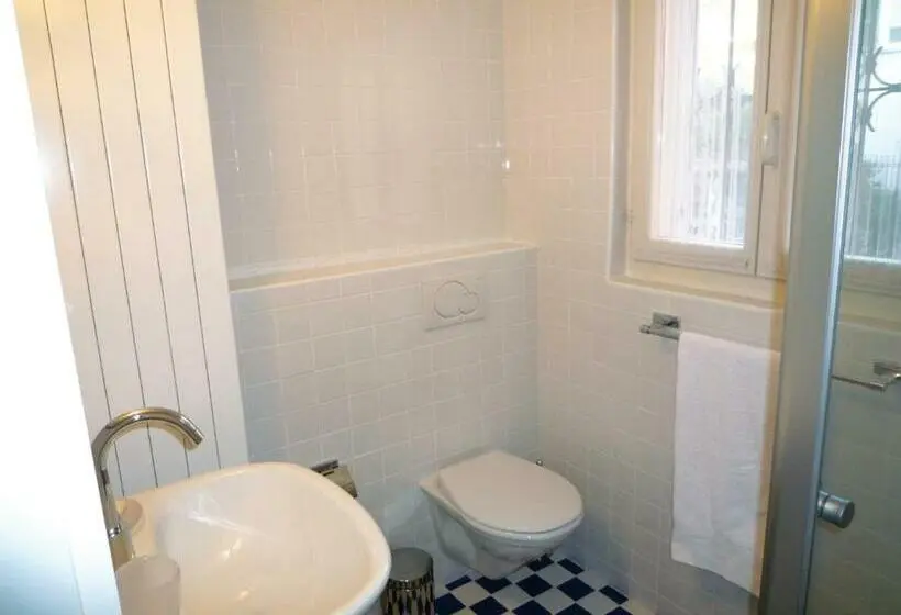 Standard-huone Jaettu Kylpyhuone, B&b Villa Sempreverde