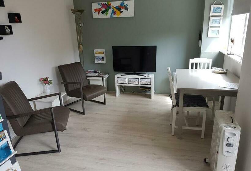 Номер Стандарт, Achter De Beukenboom