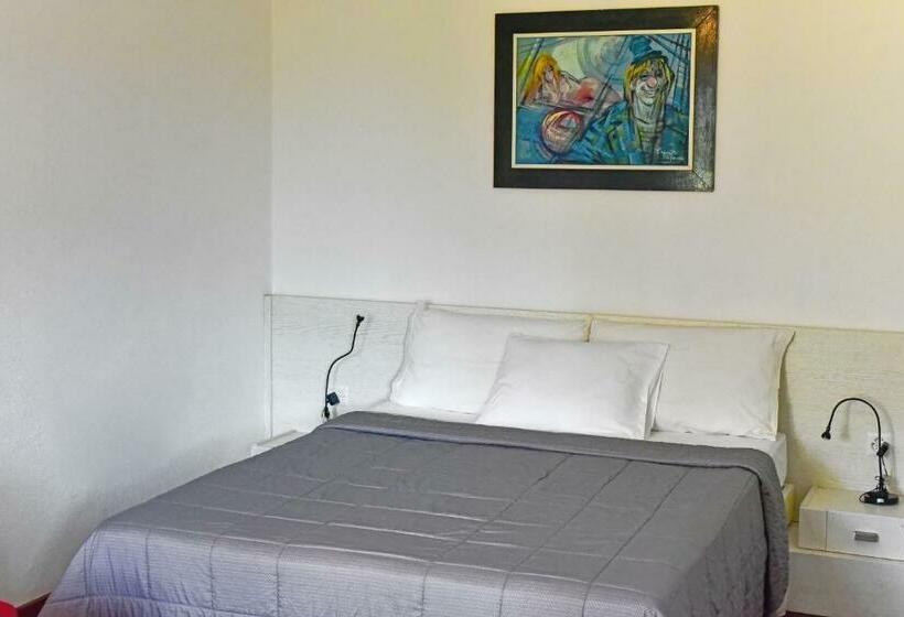 סטודיו משפחתי, Viva Bacco