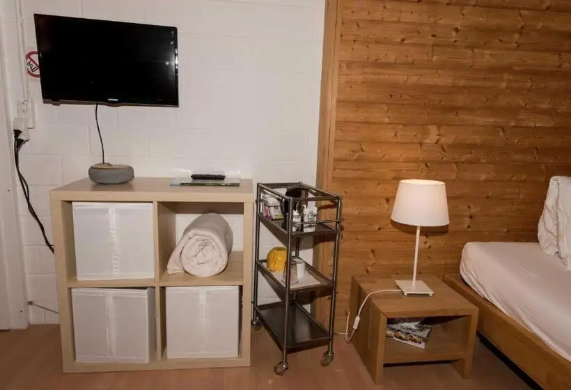 Standard Yhden Hengen Huone Jaettu Kylpyhuone, Bnb Alpenblick