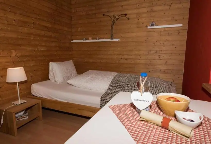 Standard Yhden Hengen Huone Jaettu Kylpyhuone, Bnb Alpenblick