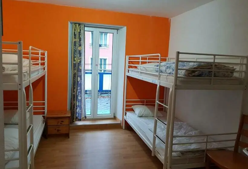 تختخواب در اتاق مشترک, Bellpark Hostel