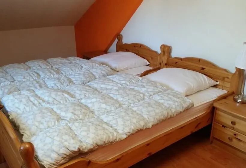 اتاق اکونومی با حمام مشترک, Bellpark Hostel