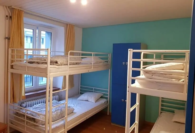 تختخواب در اتاق مشترک, Bellpark Hostel