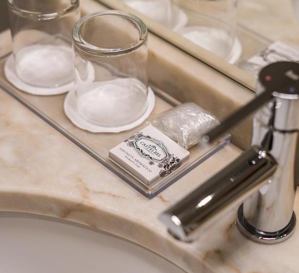 جناح سوبيريور, Farol