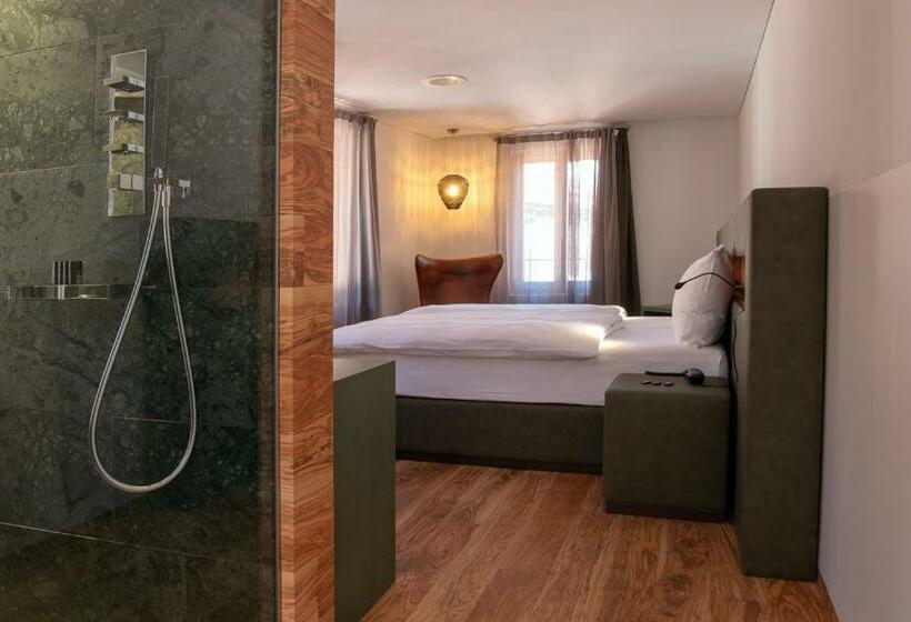 جناح جونيور, Gabbani