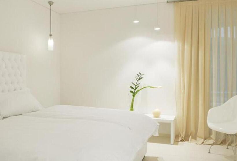 غرفة ديلوكس, Gabbani