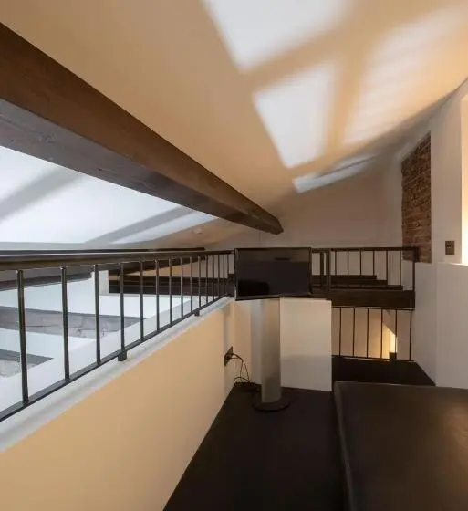Duplex-huone, Gabbani