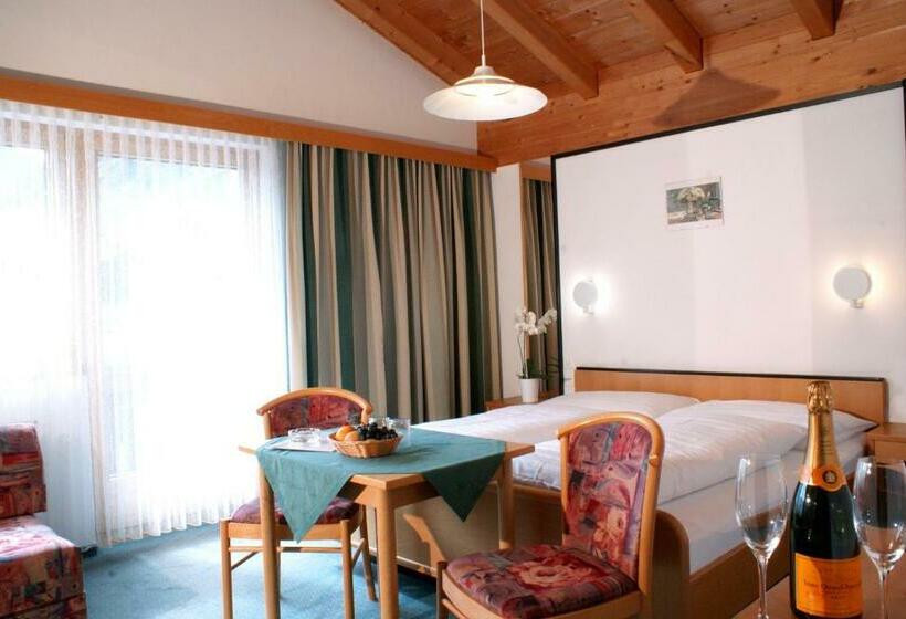 اتاق استاندارد با بالکن, Romantica