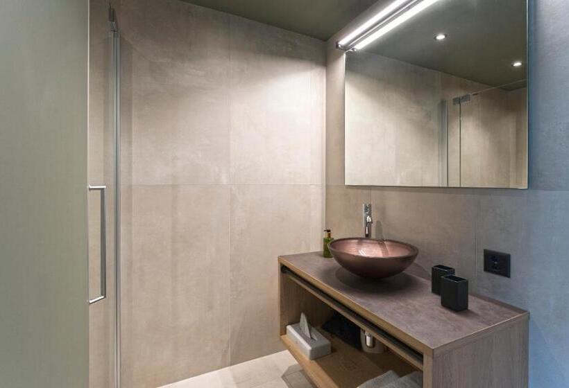 اتاق استاندارد با بالکن, Romantica