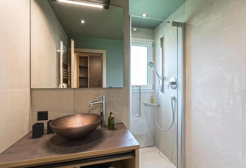 اتاق استاندارد با بالکن, Romantica