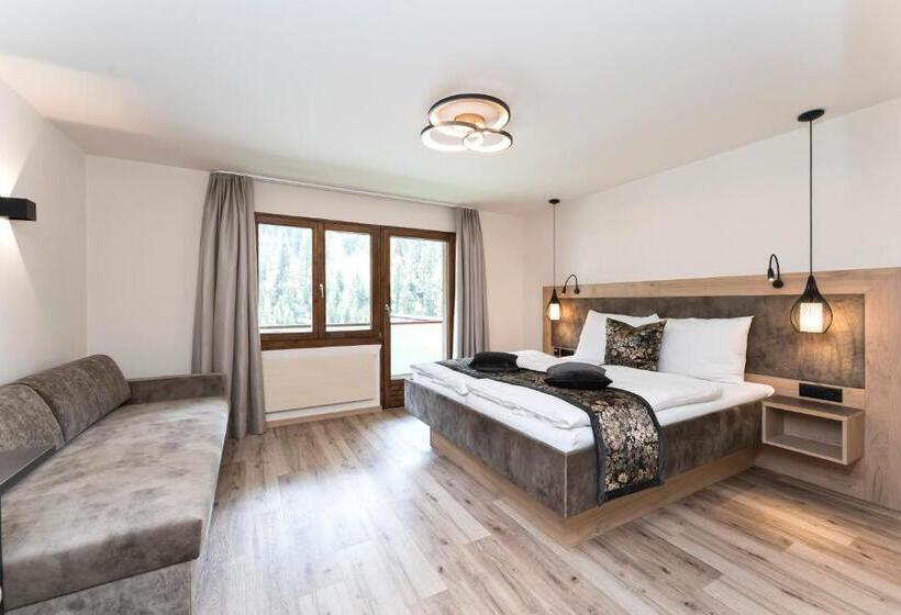 اتاق استاندارد با بالکن, Romantica