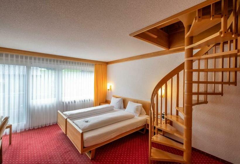 غرفة كلاسيكية رباعية, Stump's Alpenrose