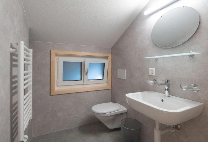 Номер Базовый Одноместный Совместный Санузел, Lehmann's Herberge Hostel