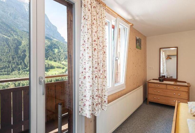 Номер Стандарт с Балконом, Lehmann's Herberge Hostel