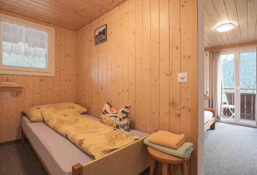 غرفة قياسية ثلاثية مزودة بشرفة, Lehmann's Herberge Hostel