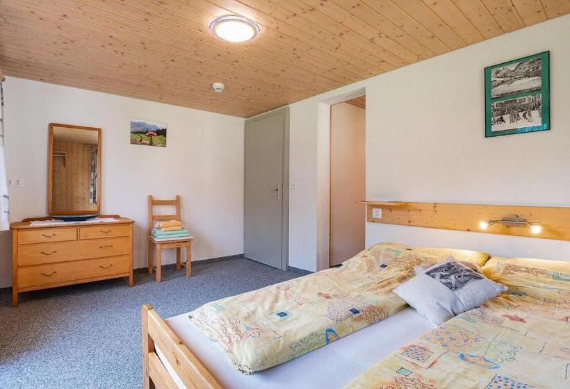 غرفة قياسية ثلاثية مزودة بشرفة, Lehmann's Herberge Hostel