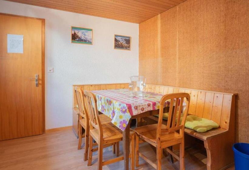 غرفة قياسية ثلاثية مزودة بشرفة, Lehmann's Herberge Hostel