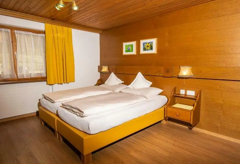 バルコニー付きスーペリアルーム, Sonnenhotel Soldanella Sonneck