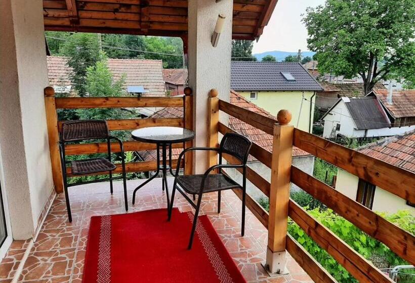 غرفة قياسية, Casa Iris Slanic