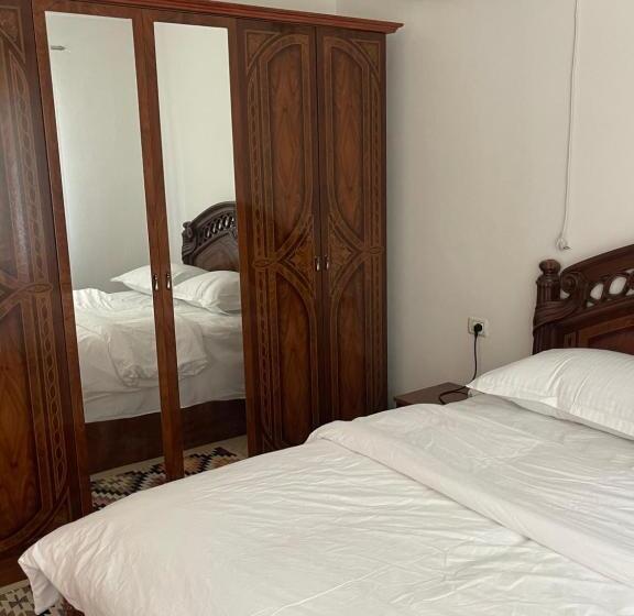 1 Bedroom Apartment Lake View, Riti