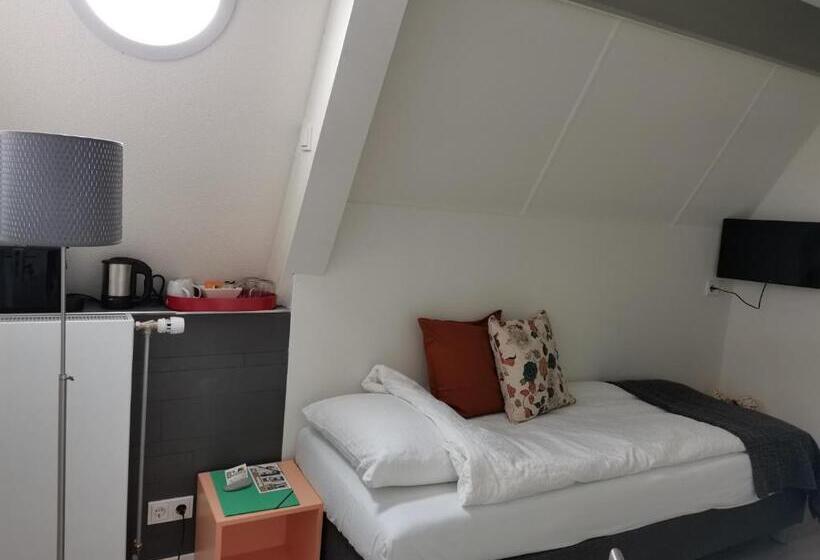 标准单人间, B&b Bovenweg