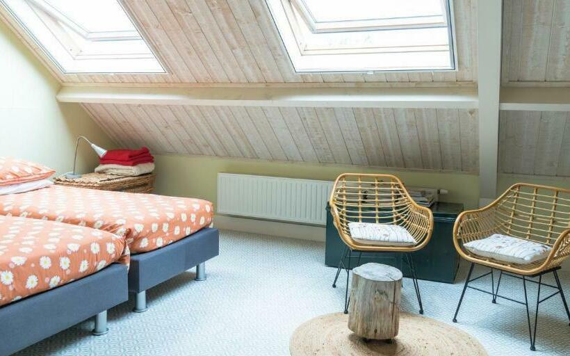 سوییت خانوادگی, B&b De Ouw Skuur