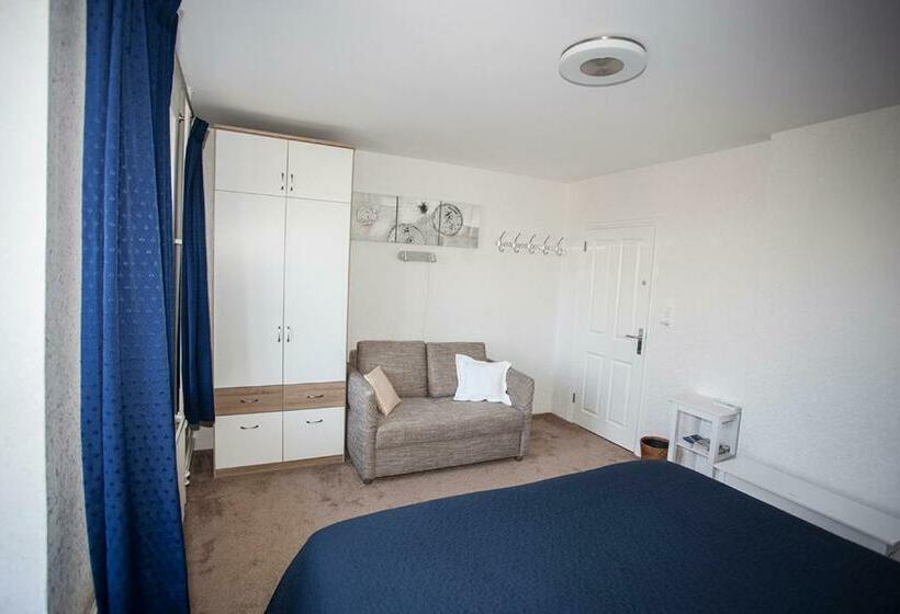 带观景的标准间, B&b Einrade