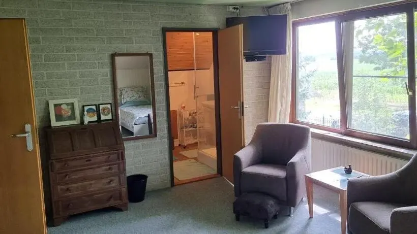 Standard Kolmen Hengen Huone Näkymä, B&b Krachtwijk