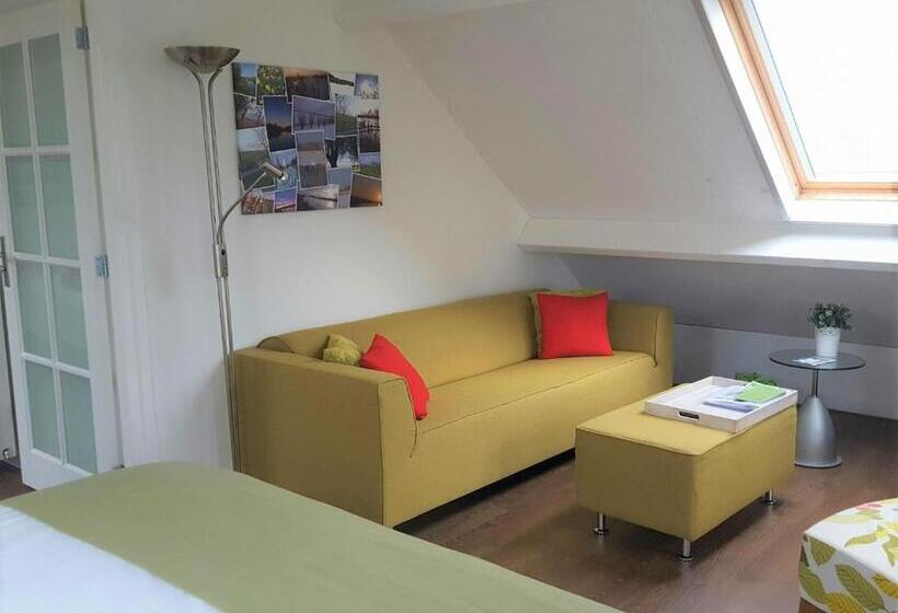 Семейный Номер, B&b Rechthuis Van Zouteveen