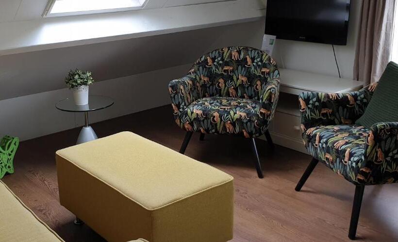 Семейный Номер, B&b Rechthuis Van Zouteveen