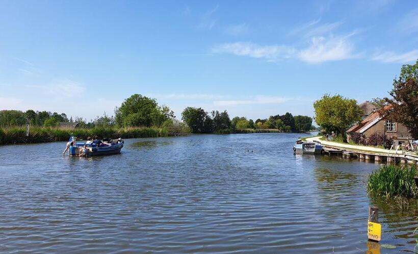 Дом 2 Спальни, B&b Rechthuis Van Zouteveen