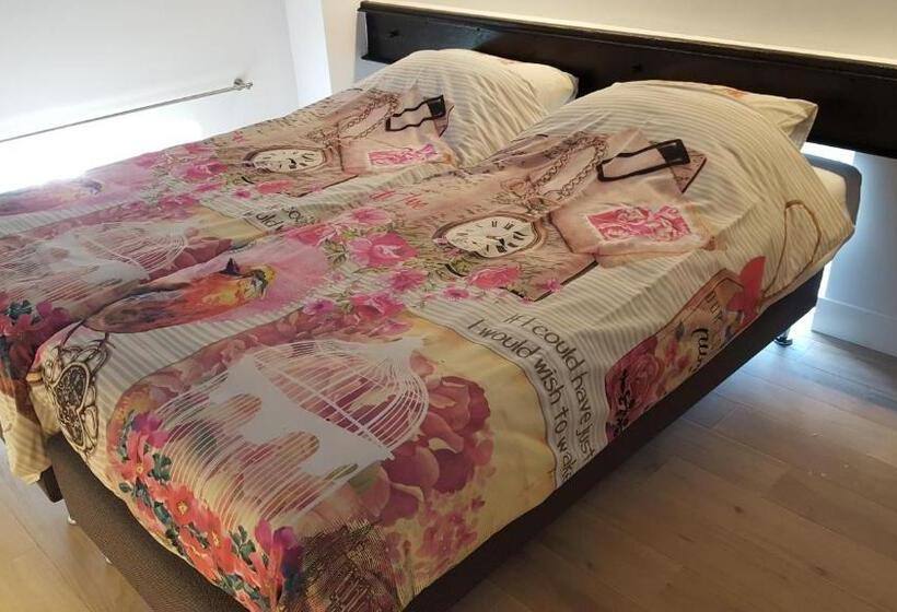 Дом 2 Спальни, B&b Rechthuis Van Zouteveen