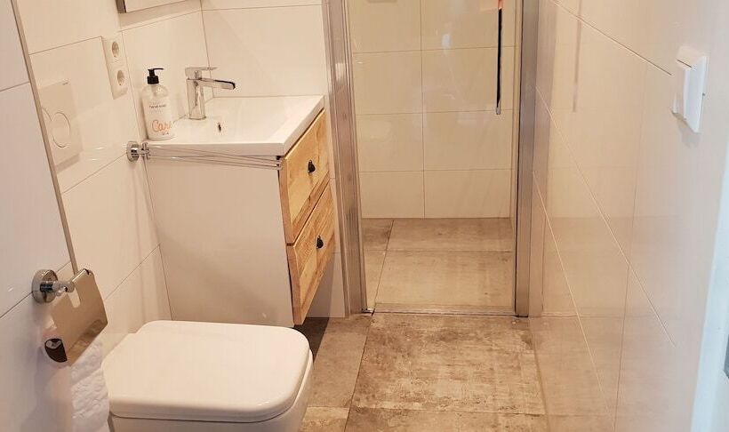 Дом 2 Спальни, B&b Rechthuis Van Zouteveen