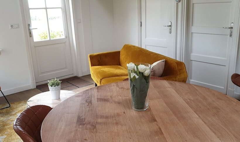 Дом 1 Спальня, B&b Rechthuis Van Zouteveen