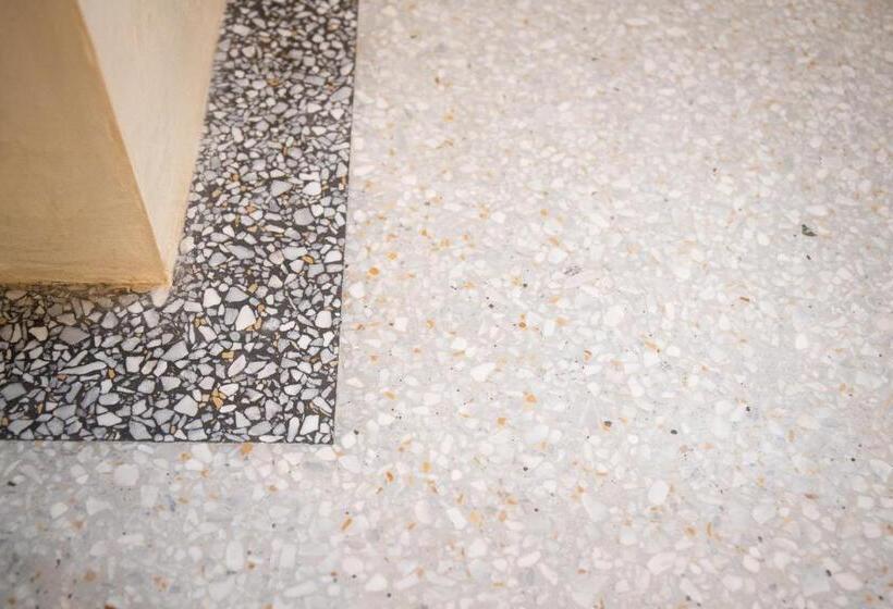 سوییت جونیور, Boerenhofstede De Overhorn