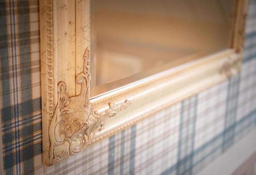 سوییت جونیور, Boerenhofstede De Overhorn