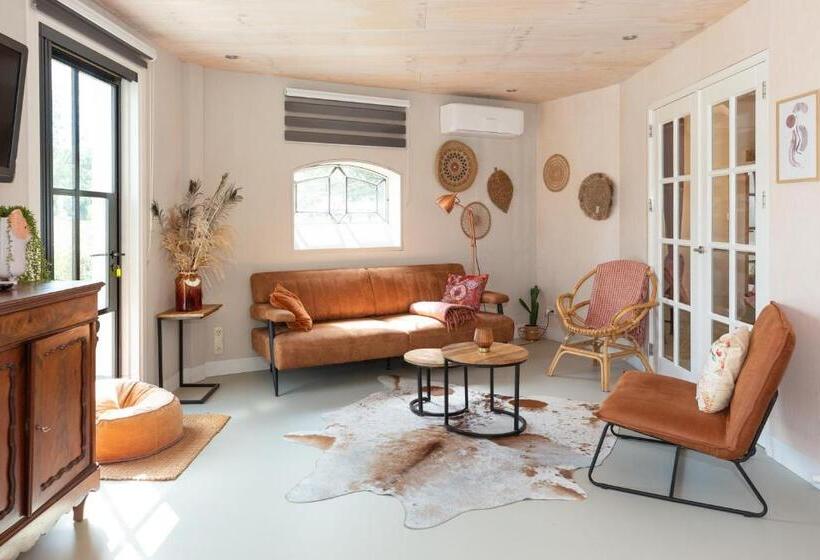 آپارتمان 1 خوابه همکف, Boerenhofstede De Overhorn