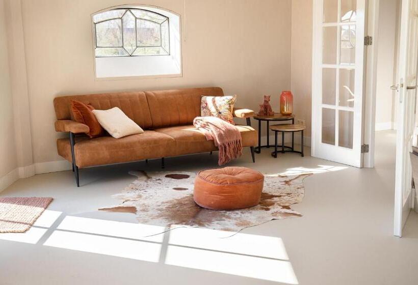 آپارتمان 1 خوابه همکف, Boerenhofstede De Overhorn