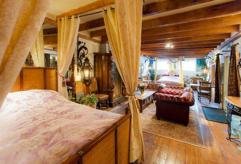 Premium Family Room, Cubacasa