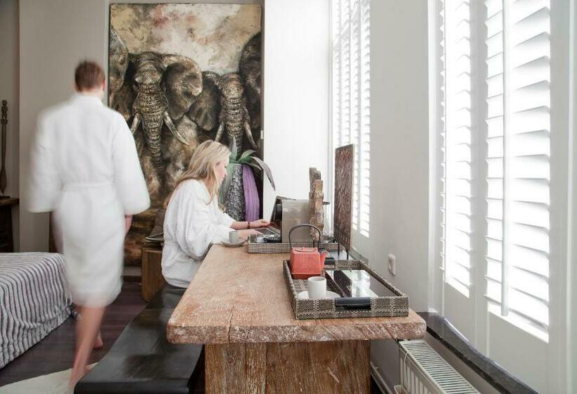 اتاق راحتی, Bouteaque